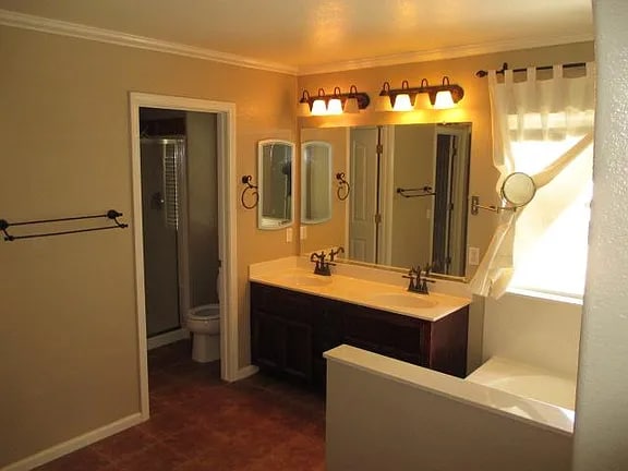 Building Photo - 142 Mike Gartrell Cir