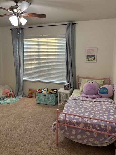 Upstairs bedroom-4, twin bed with optional additional matching twin bed - 27458 Camino Tower