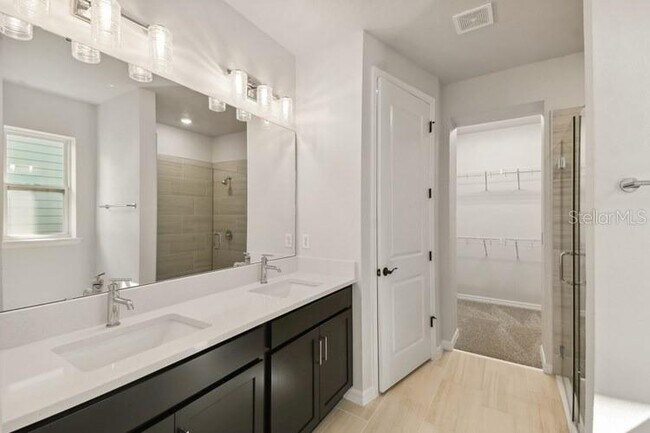 Building Photo - 3024 Mirage Pl