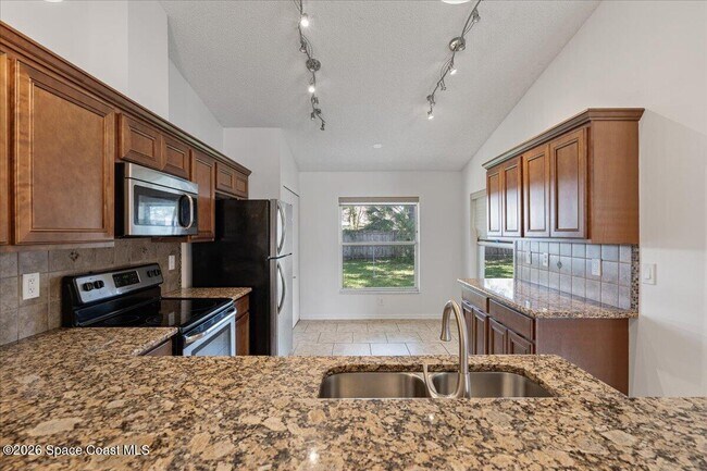 Building Photo - 816 Hunters Creek Dr