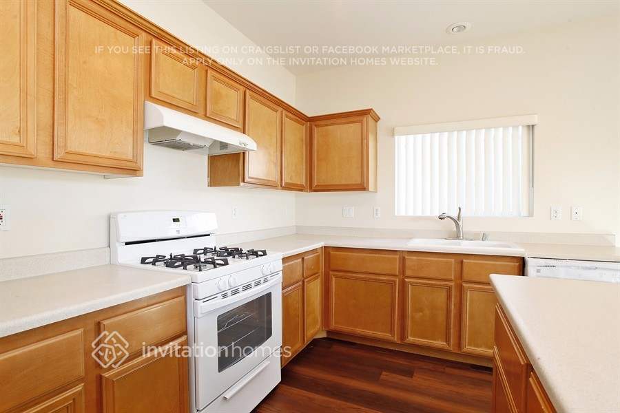 Building Photo - 4215 Cannondale Ave