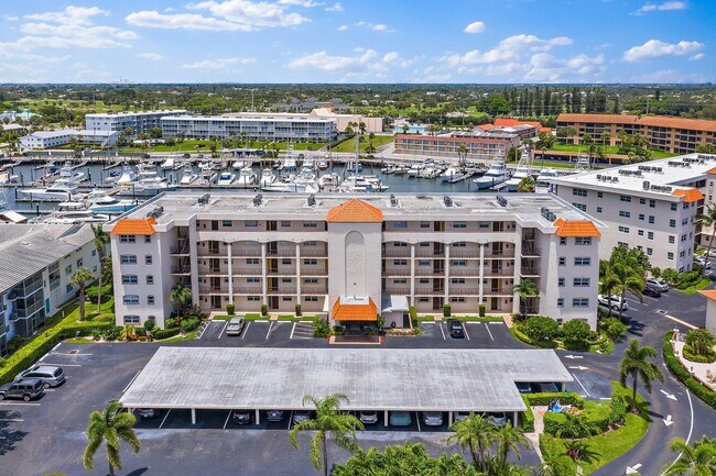 Building Photo - 29 Yacht Club Dr