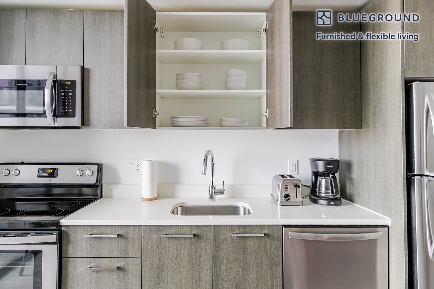 Building Photo - 230 NE 4th St