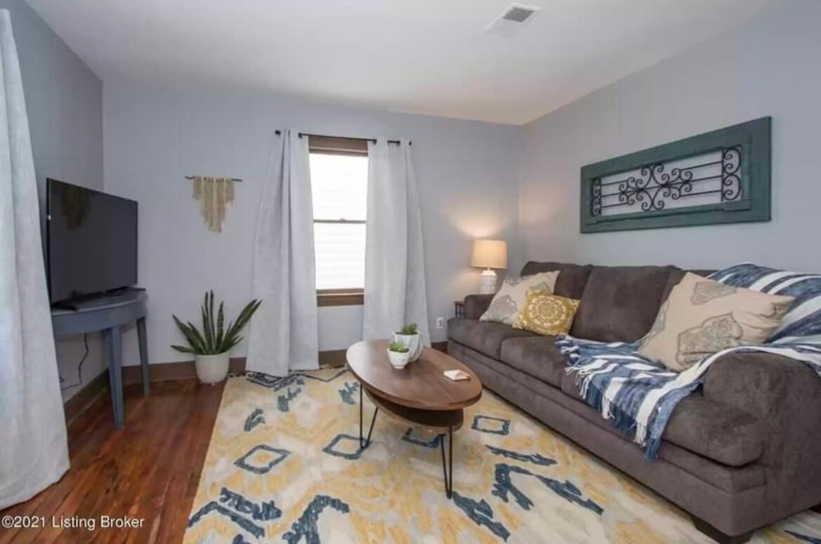 Building Photo - 2514 S 4th St