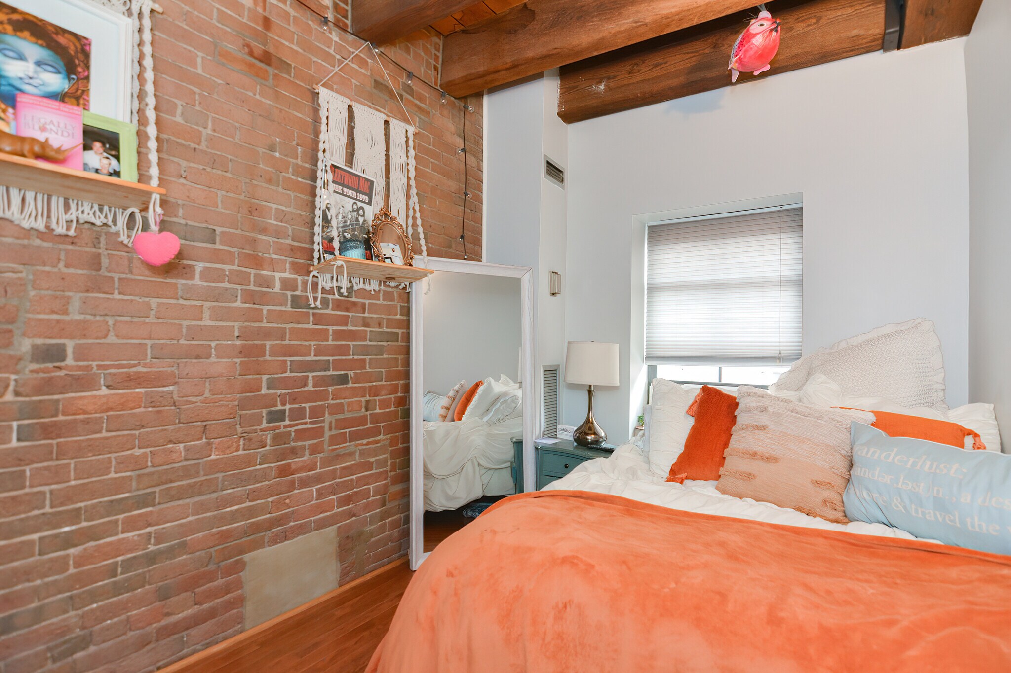 Building Photo - 99 Fulton St