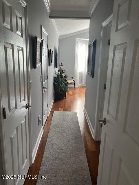 Building Photo - 943 Hazeltine Ct