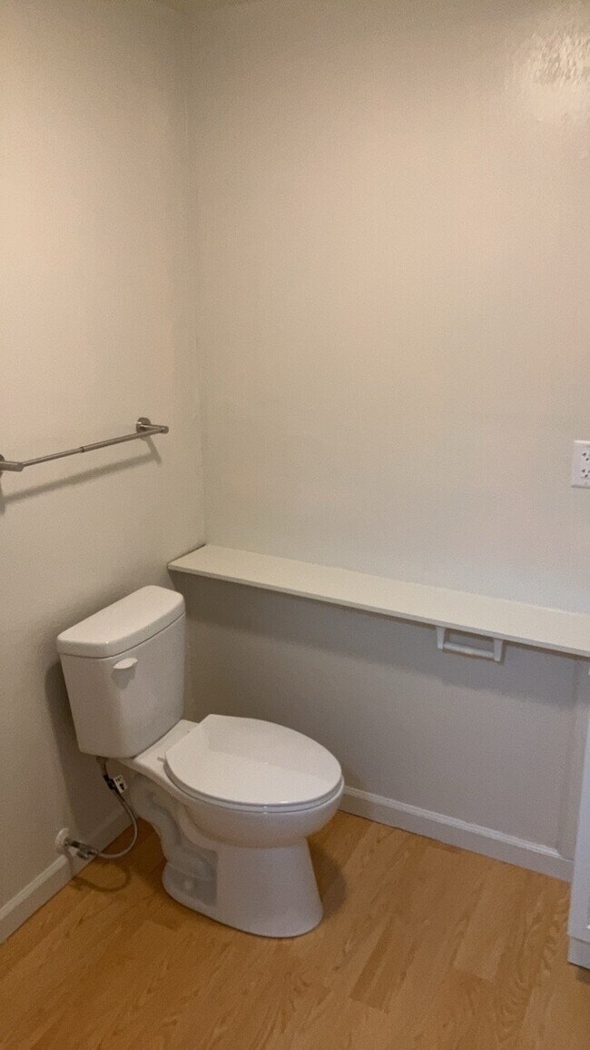 Building Photo - 105 Woodard Dr