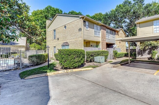 Primary Photo - 1515 Sandy Springs Rd
