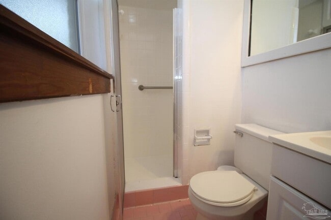 Building Photo - 3875 Arbutus Dr