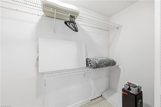 Building Photo - 1147 Shady Rest Ln
