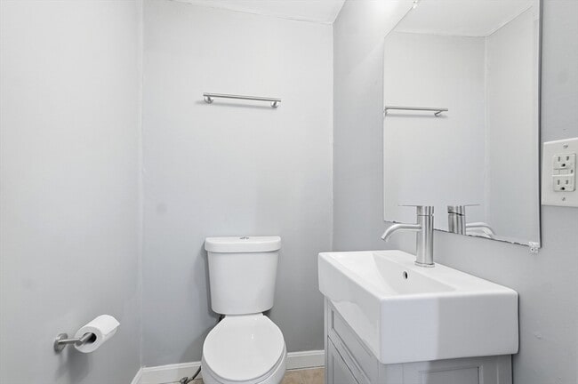 Building Photo - 36 Union St