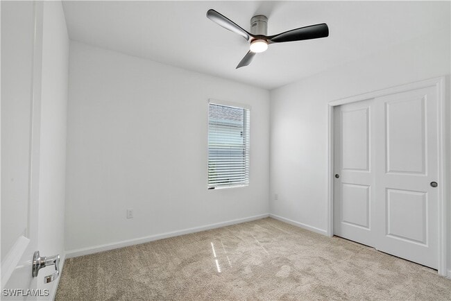 Building Photo - 42425 Cascade Dr