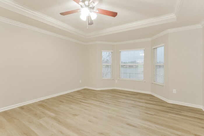 Building Photo - 806 Deer Crossing Rd