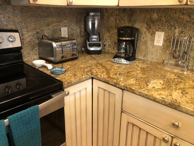 Building Photo - Plantation at Princeville 1122