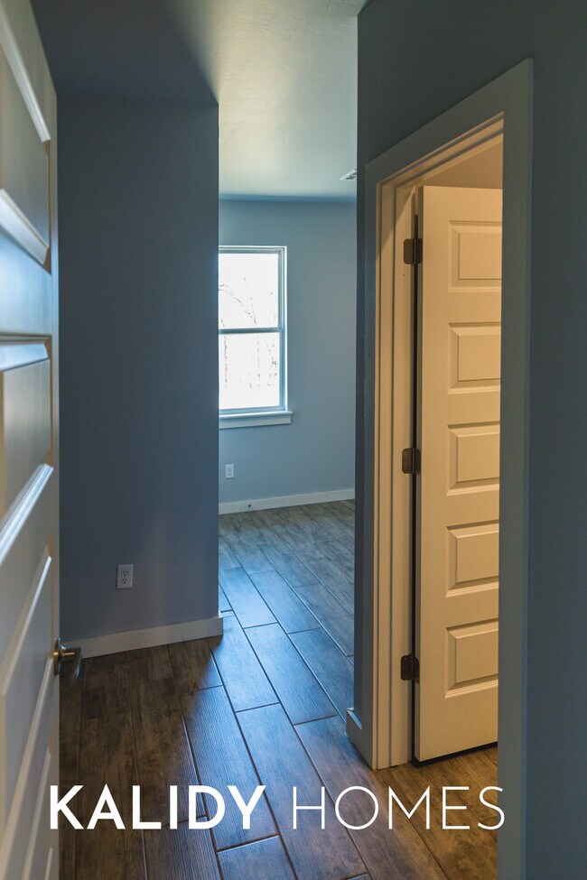 Building Photo - 1796 Salma Rd