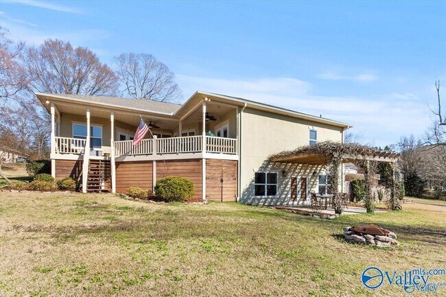 Building Photo - 5522 Cedar Mill Dr