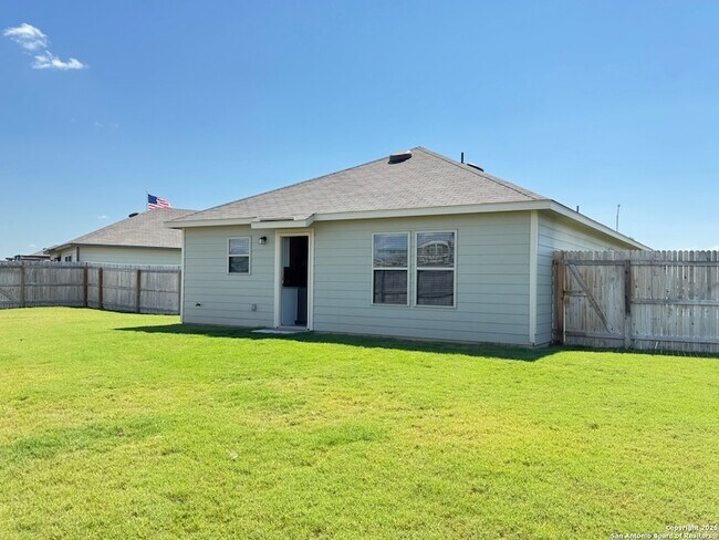 Building Photo - 1324 Moby Dr