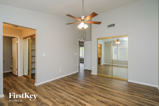 Building Photo - 8545 N 108th Ln