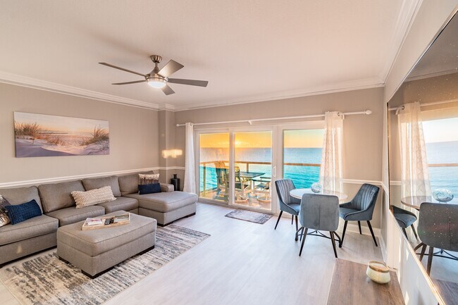 Building Photo - 880 Mandalay Ave