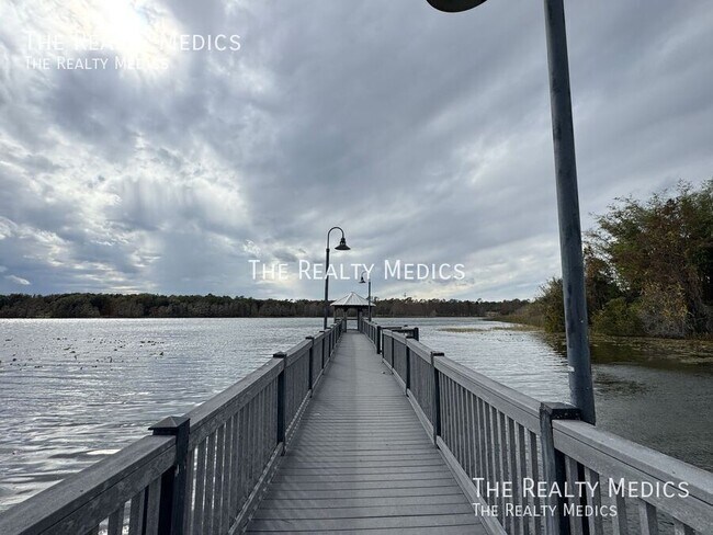 Building Photo - 6627 Queens Borough Ave