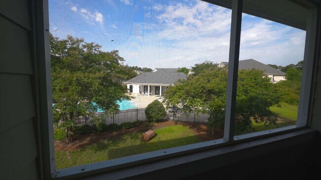 Building Photo - Resort Living. Fort Bragg Close. This is the One.