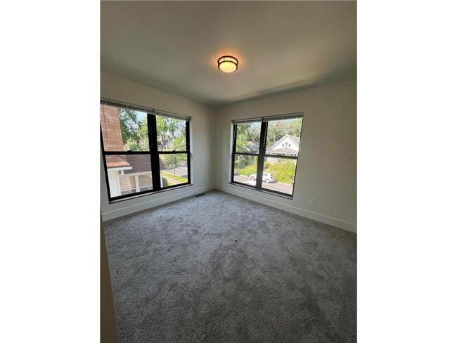 Building Photo - 131 W 46th St