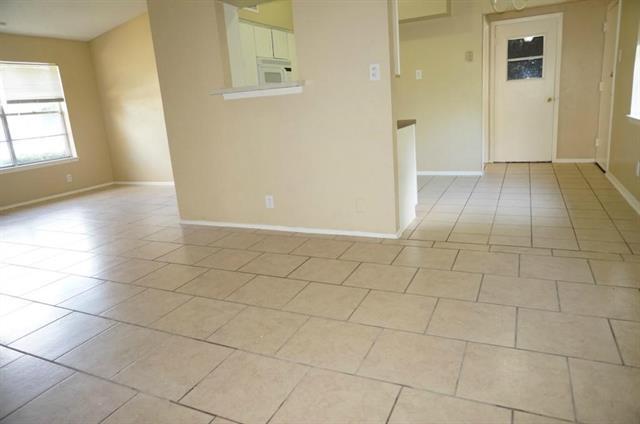 Building Photo - 3617 Edgewood Dr
