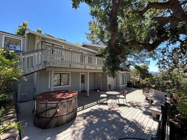 Building Photo - Must See Spacious Alamo 4BR Home with Remo...