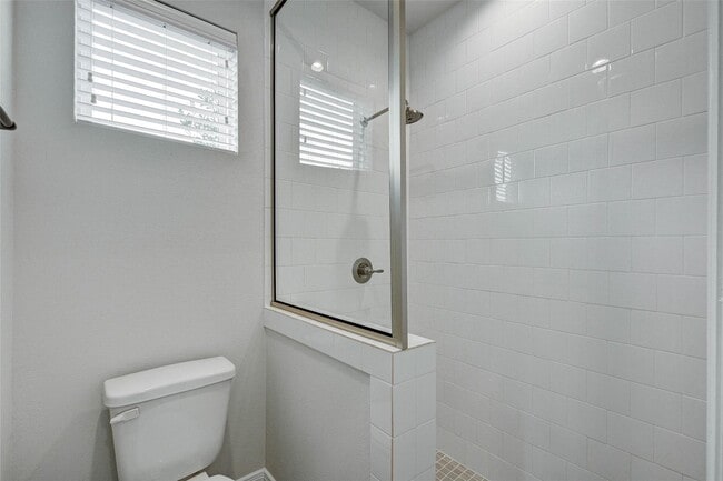 Building Photo - 2710 Grand Fountains Dr