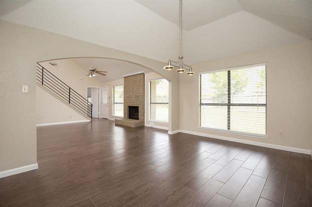 Building Photo - 3807 Cedar Valley Dr