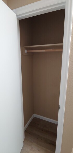 Building Photo - 18404 E Kepner Pl