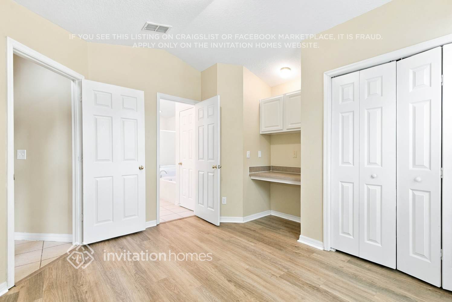 Building Photo - 300 Balogh Pl