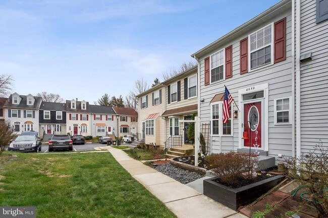 Building Photo - 8552 Southlawn Ct