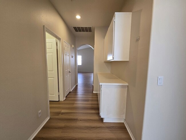 Building Photo - 42534 Coronet Ct