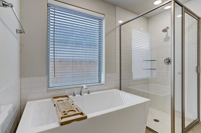 Building Photo - 20923 Grand Surprise Ct