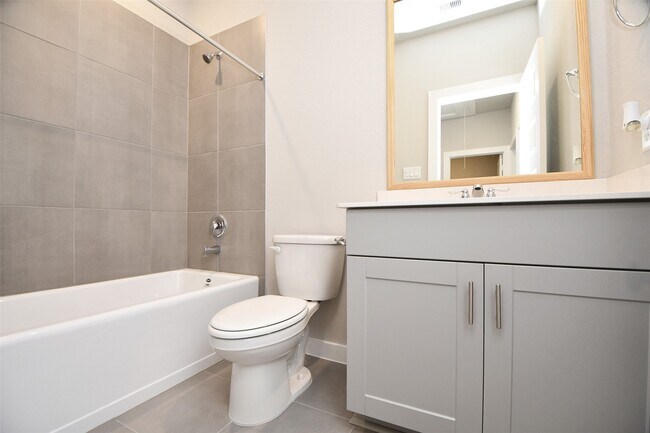 Building Photo - 4212 Lyons Fall Ln