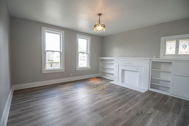 Building Photo - RENOVATED 3BR/2BA HOME CLOSE TO DOWNTOWN