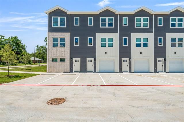 Building Photo - 1539 Sophia Ave
