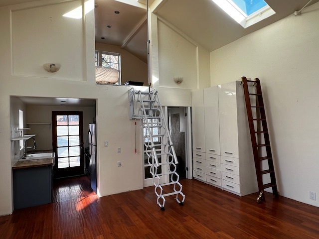 stand-up loft - 1110 Peralta St