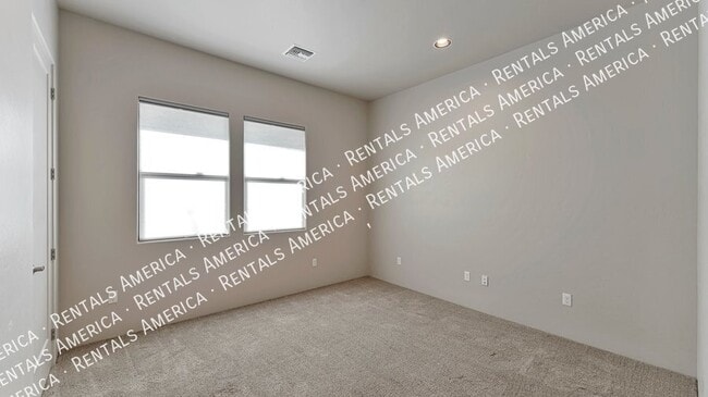 Building Photo - 12526 N Placita El Cobo