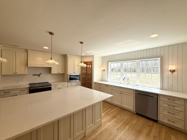 Building Photo - 1447 N Old Greensboro Rd