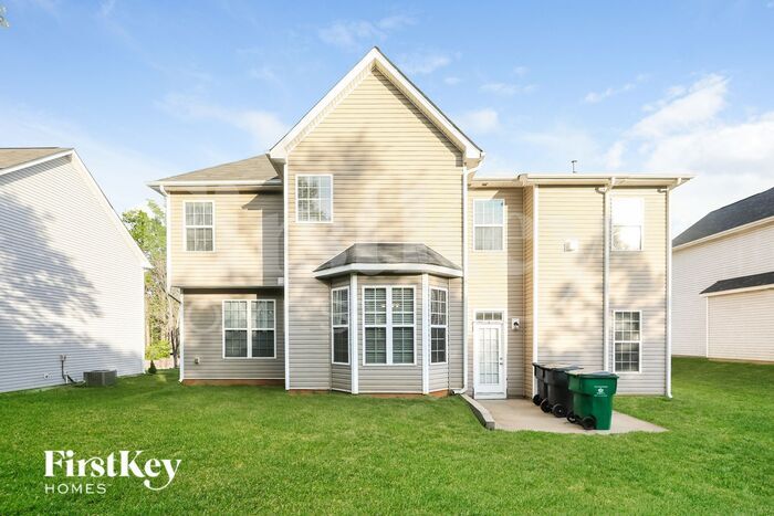 Building Photo - 4819 Eagle Creek Dr