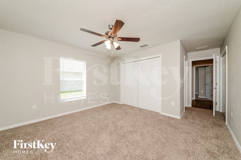 Building Photo - 2318 11th Ave E