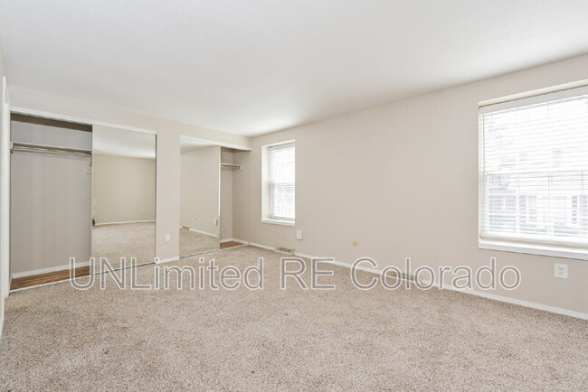 Building Photo - 7358 S Knolls Way