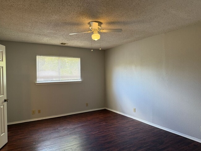 Building Photo - 5203 Village Row