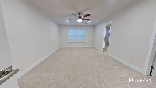 Building Photo - 208 Lograto Ln