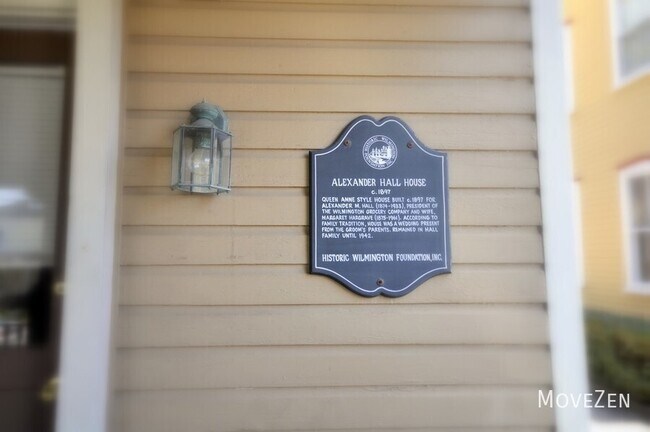 Building Photo - 111 Church St