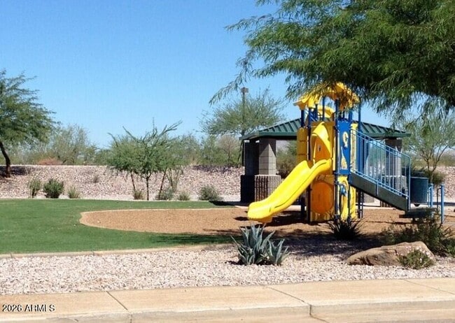 Building Photo - 1733 E Primera Dr