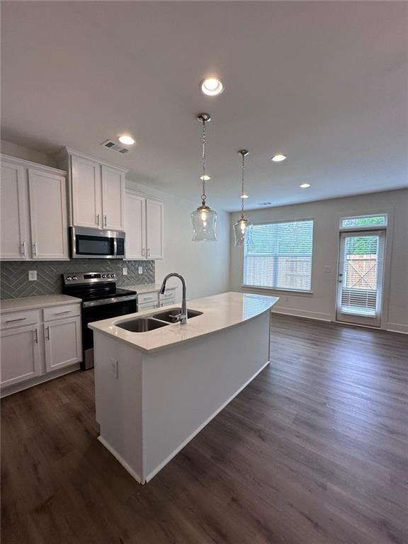 Building Photo - 2724 Sandy Ln NE