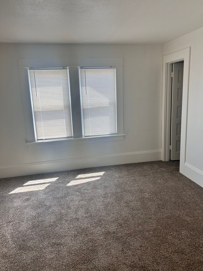 Building Photo - Charming 4 Bedroom/2 Bath Home in Modesto Ca